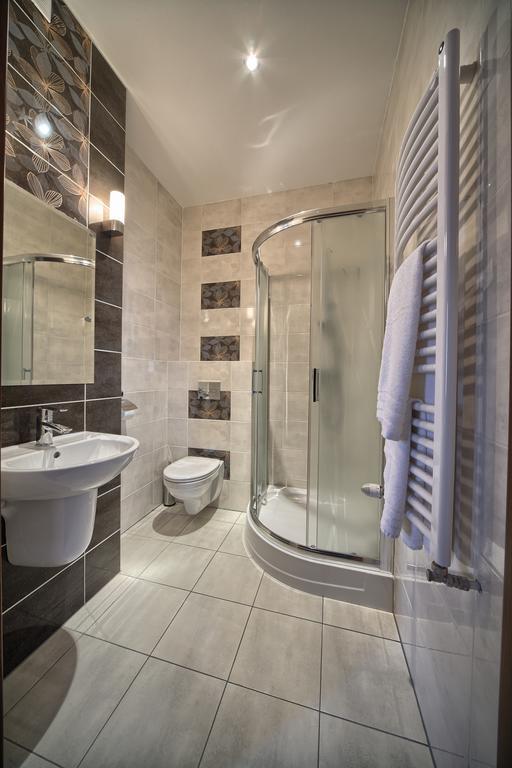 Hotel Stara Fabryka Malogoszcz Ruang foto
